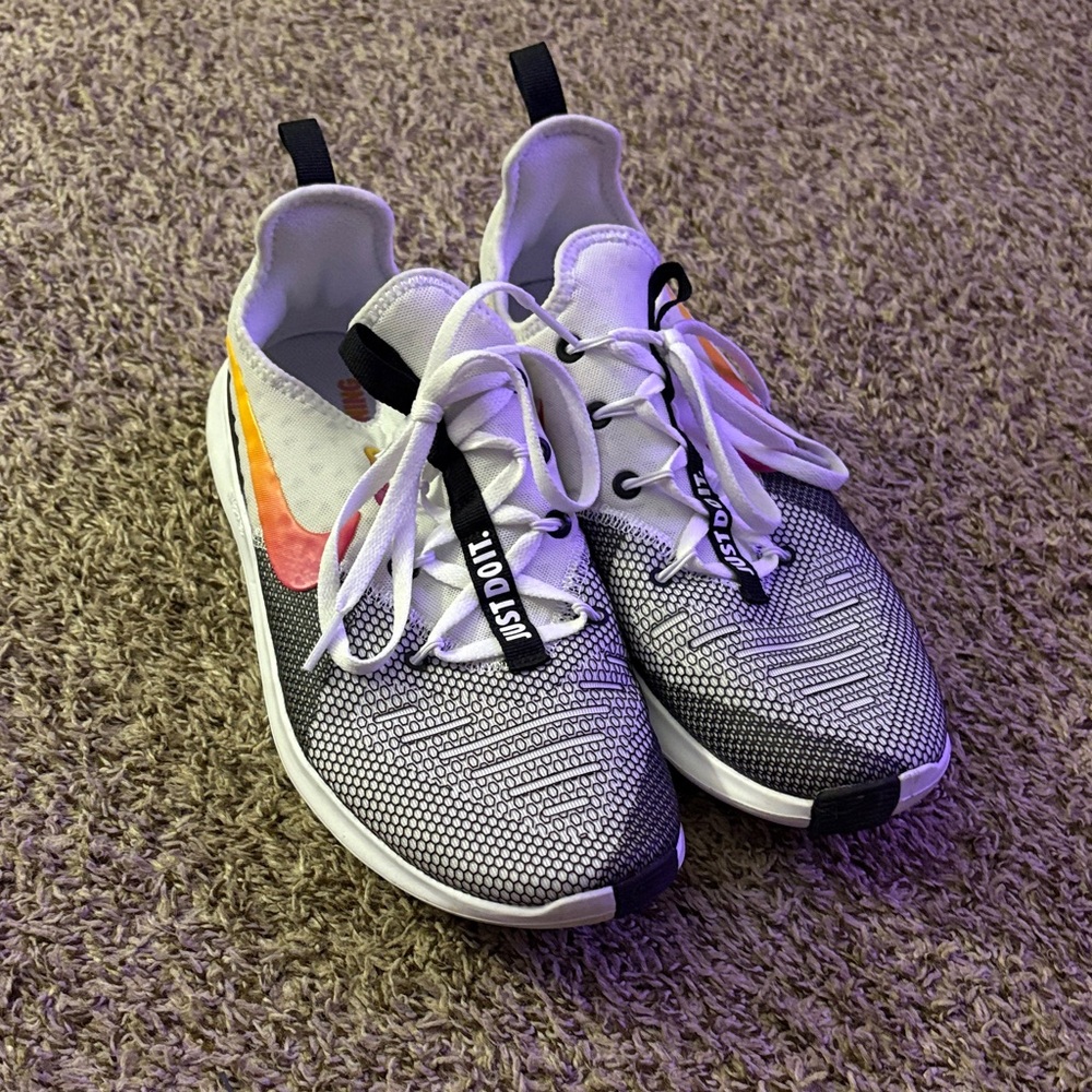 Nike Size 9 Women’s